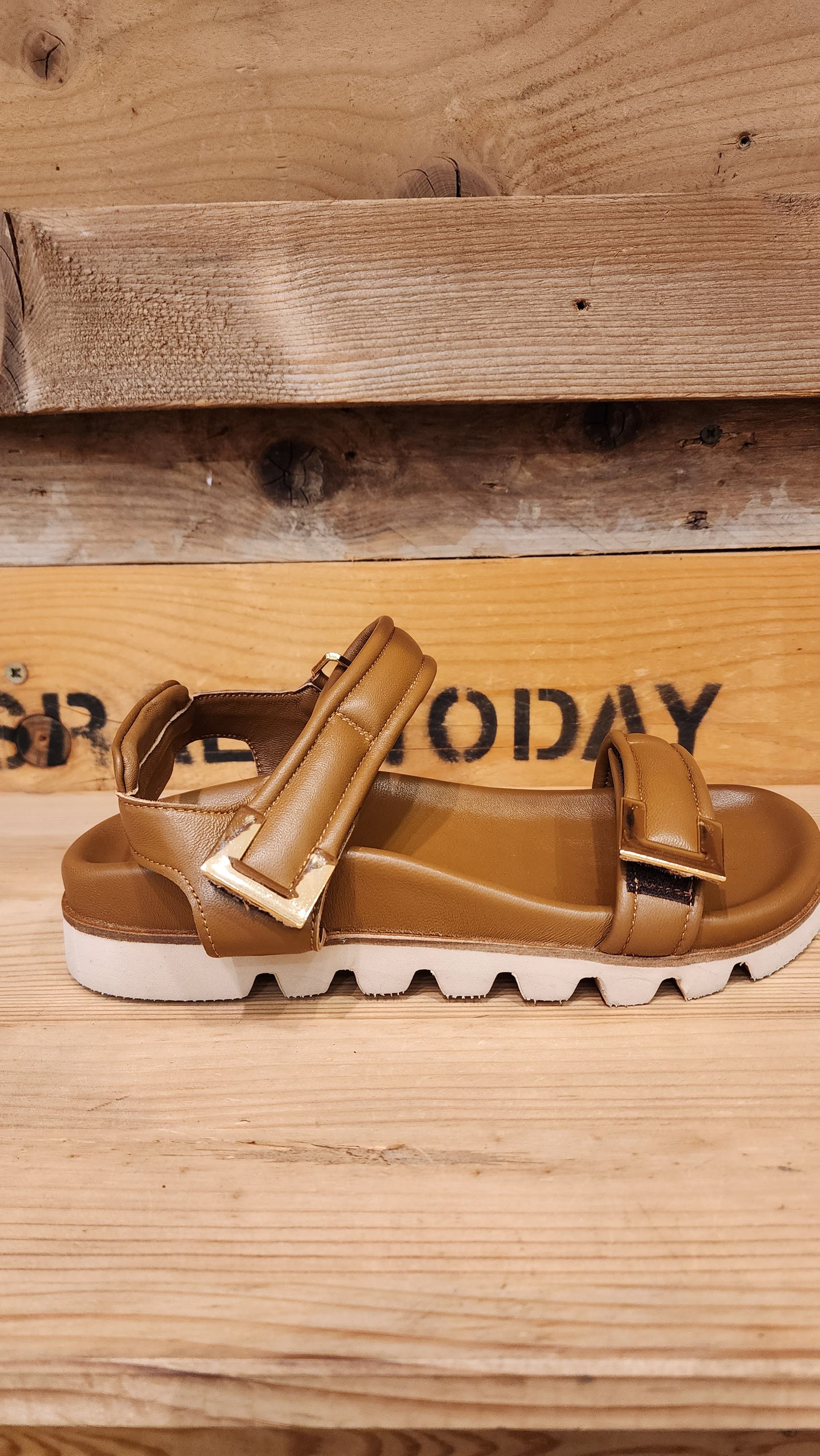 סנדלי SCOTCH 4110S24