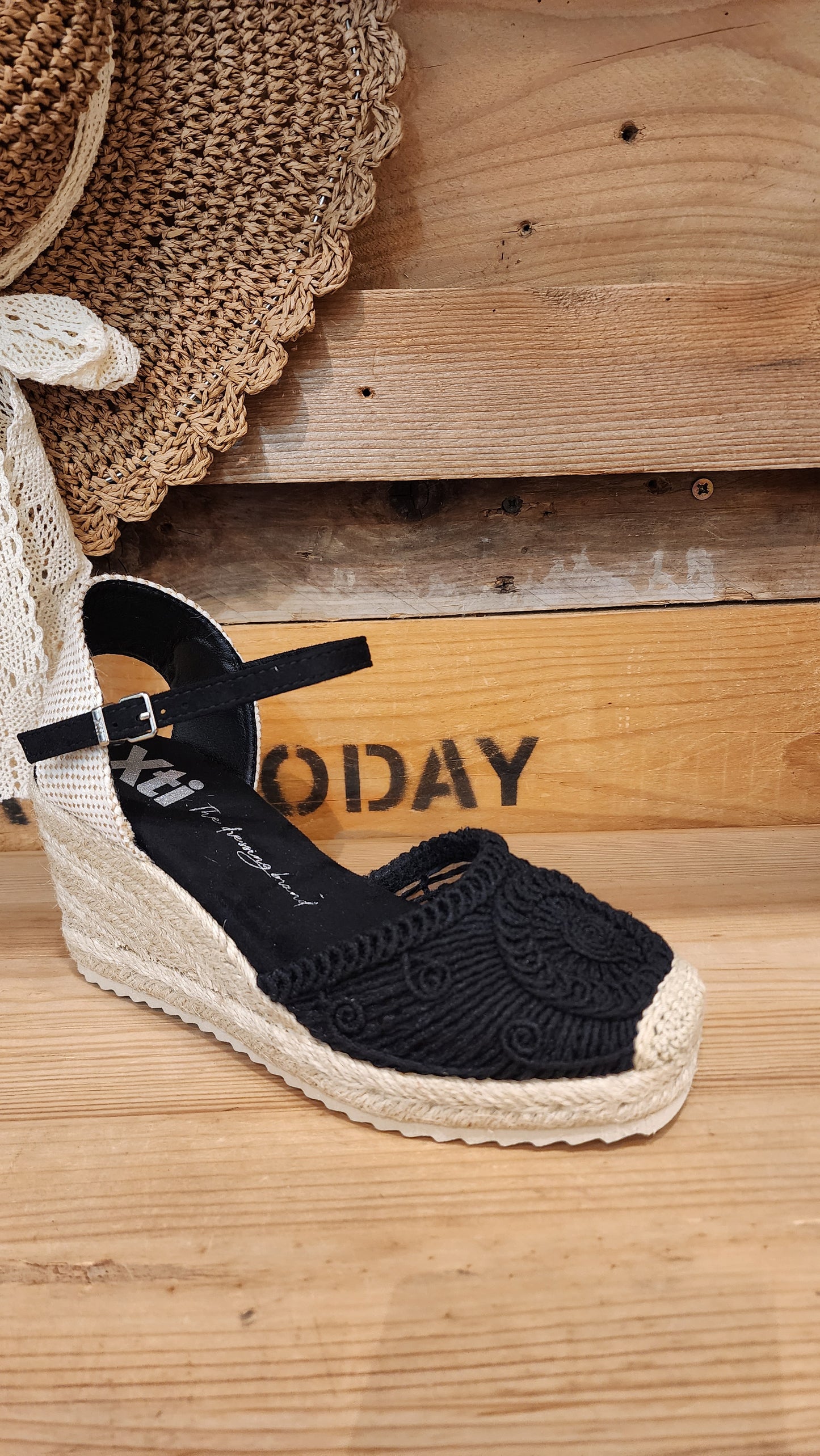 סנדלי חבל 143845S25