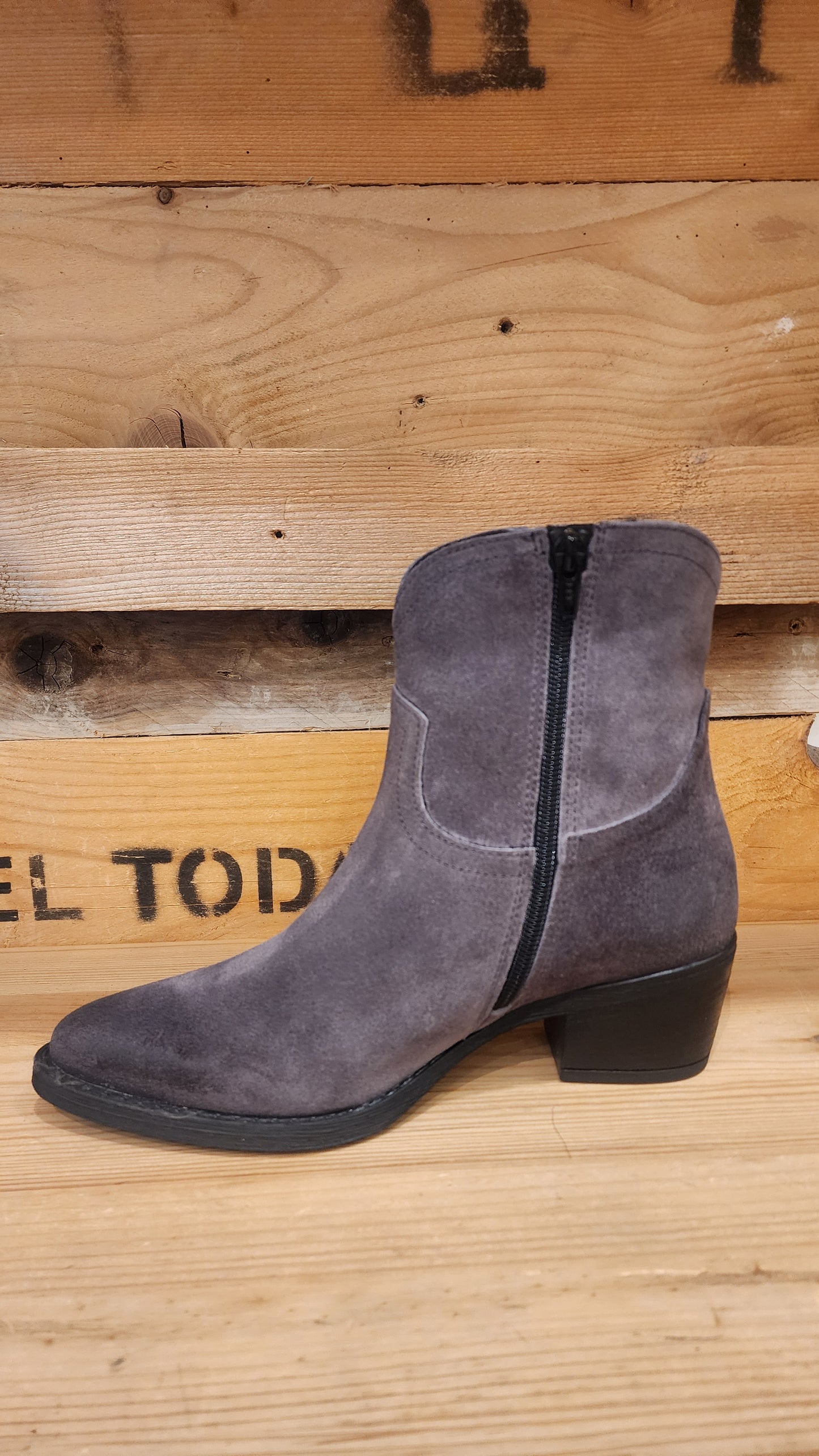 מגפוני בוקרים BRENDA05H25