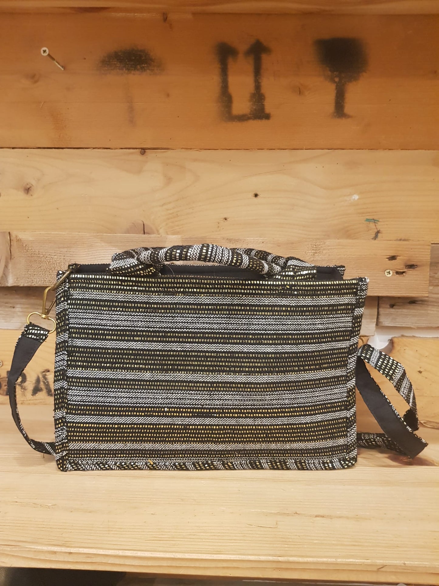 תיק TOTE קטן KES5H24