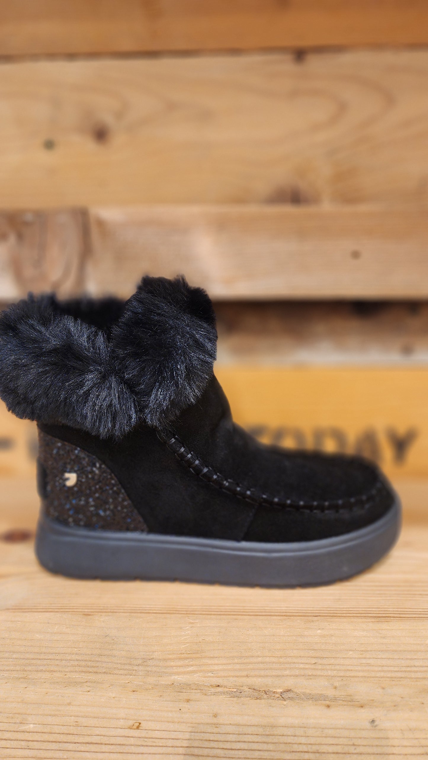 מגפון פרווה 76061H25