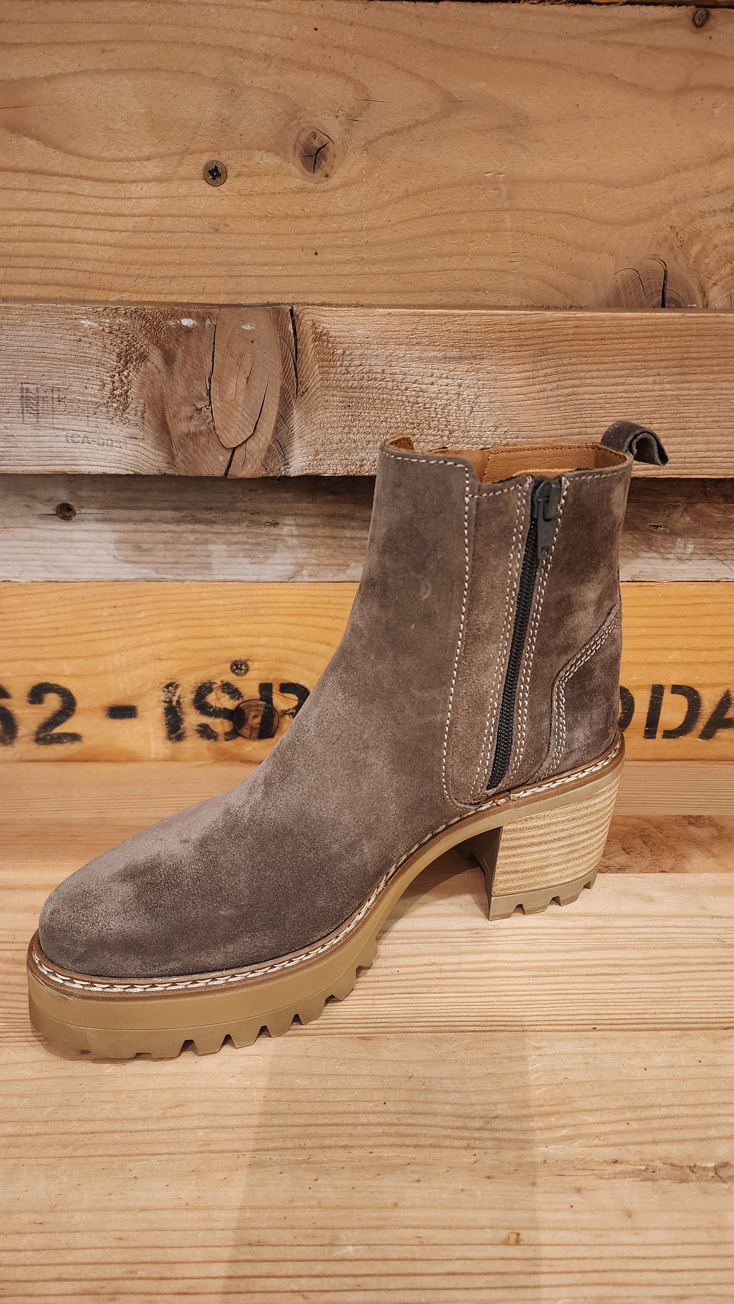 מגפוני עקב 2433H25