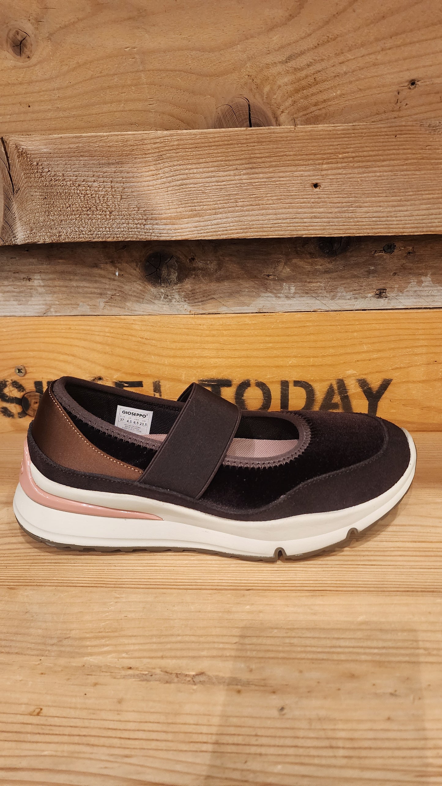 סניקרס גומי 76436H25