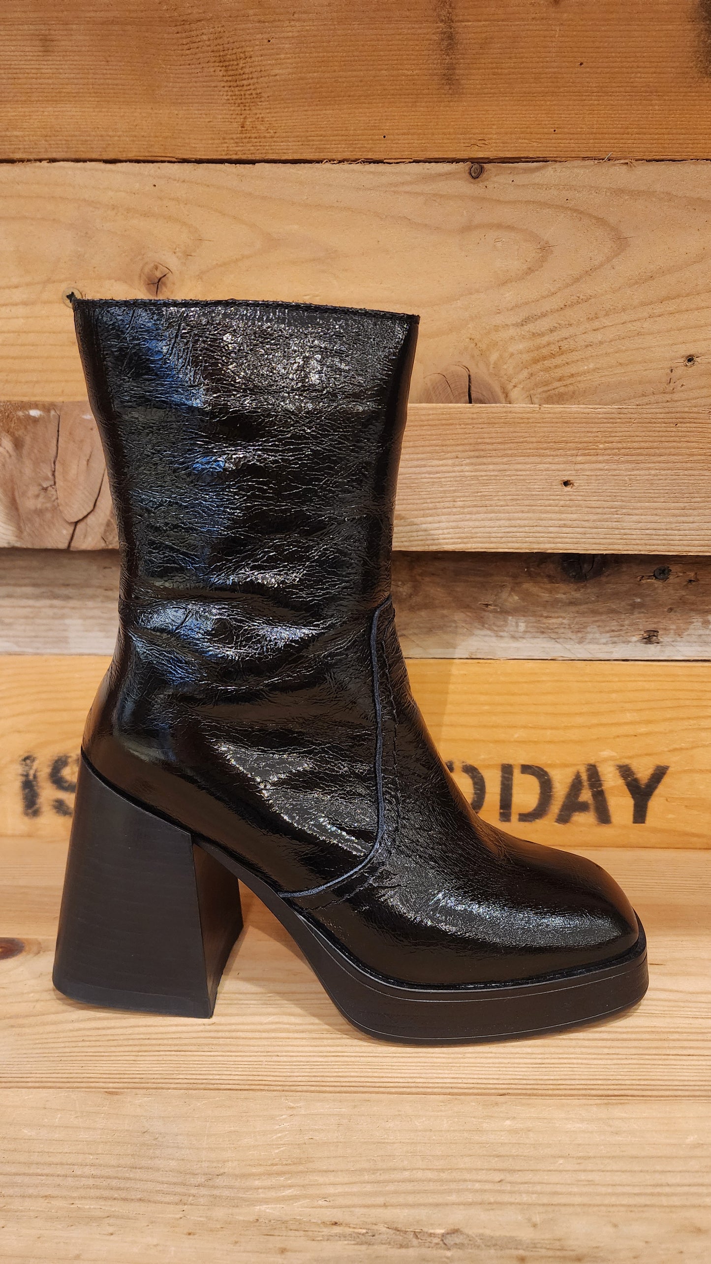 מגפוני לק 2761H25