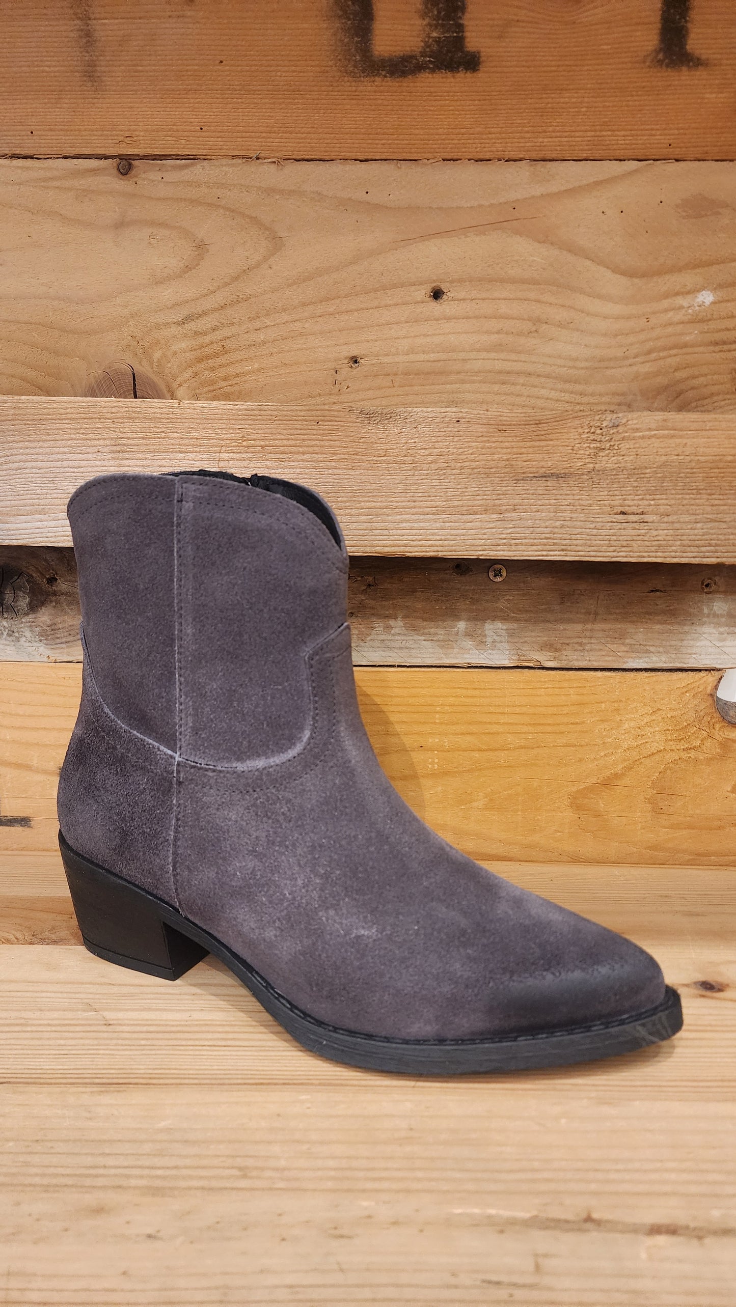 מגפוני בוקרים BRENDA05H25