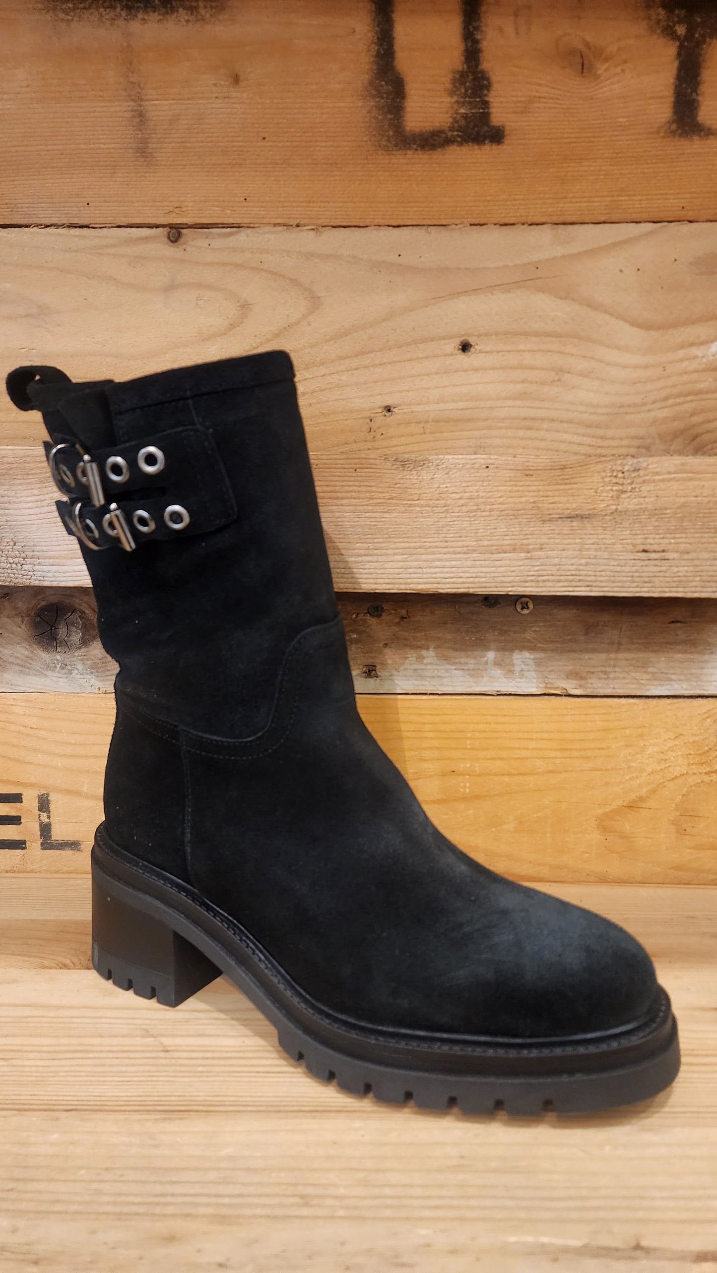 מגפוני 3/4 MOIRA11H25